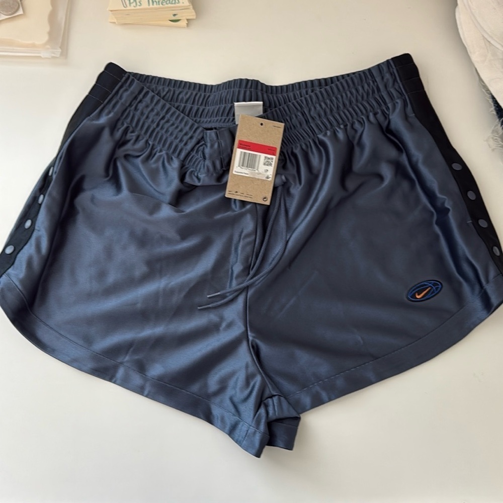 NWT Women's Nike Sportswear Circa 96 High-Waisted Breakaway Shorts Blue Size L
